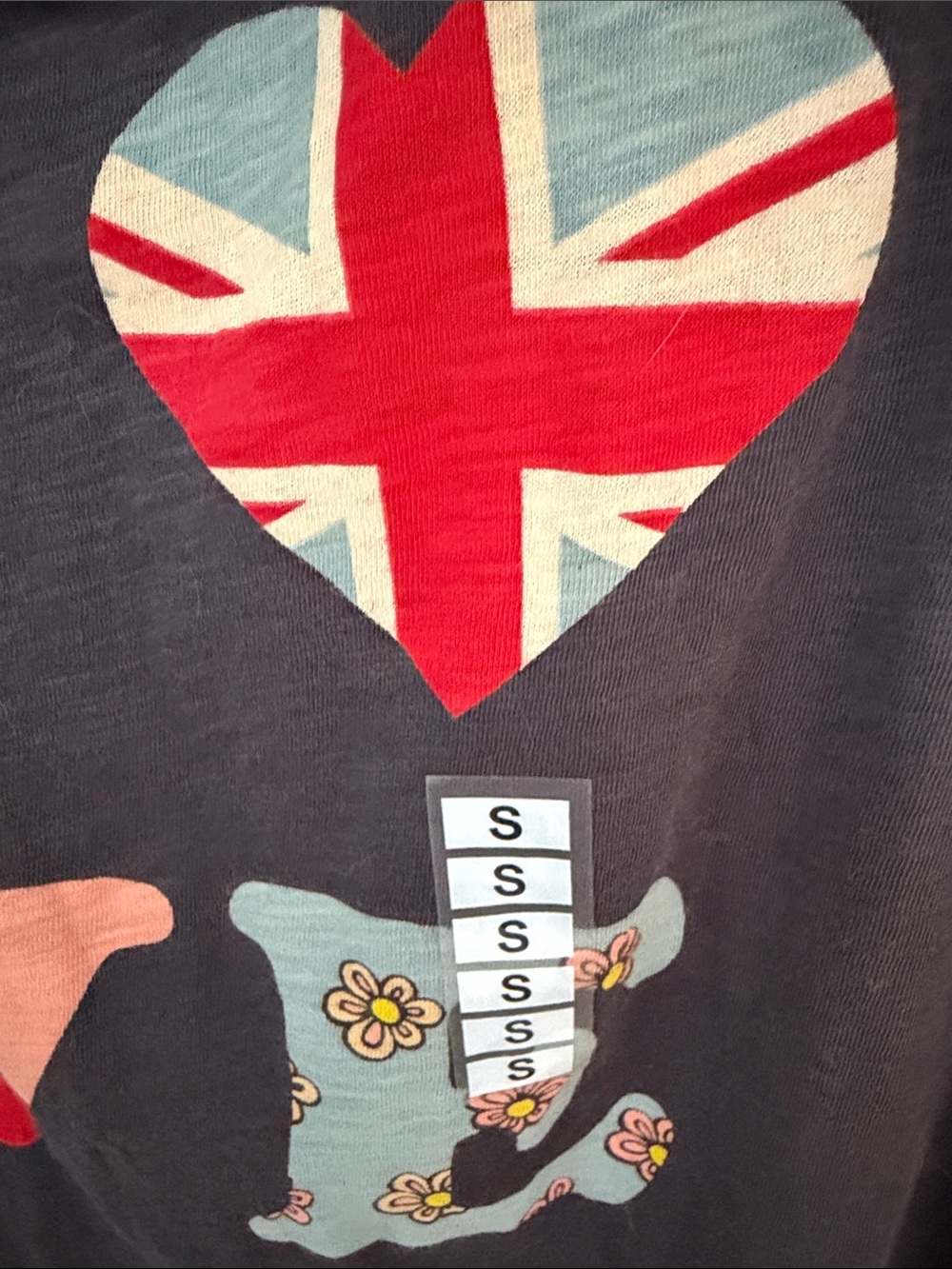 Pj salvage small Black' 'LOVE' Graphic Tee ptp 19 - Picture 4 of 6